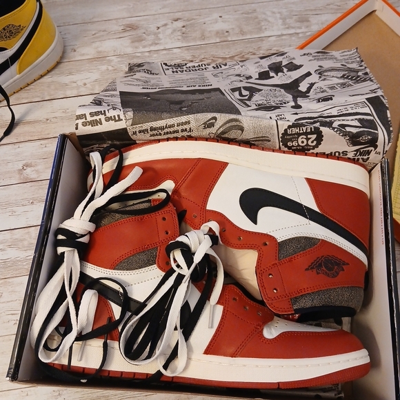 Nike Air Jordan High Size 12 Chicago Lost And Found - Picture 8 of 16